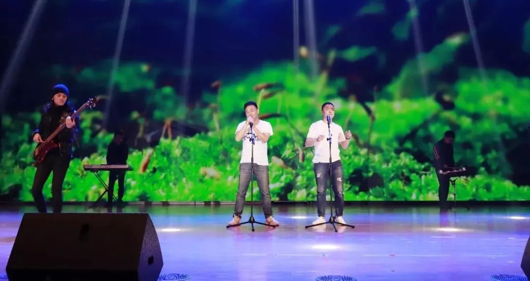 “贏在2019”，花花牛乳業(yè)集團2019年新春晚會盛大開幕